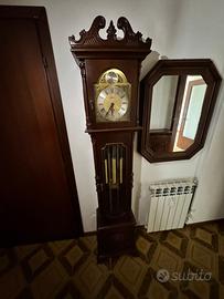 Orologio a pendolo vintage