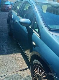grande punto diesel   1300  75 cv