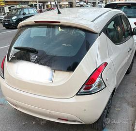 Lancia Ypsilon 1.2 GPL