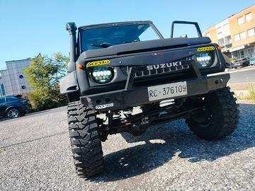 Suzuki samurai 