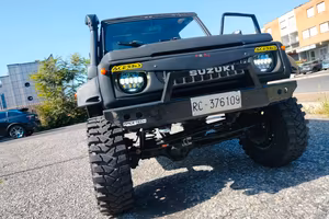 Suzuki samurai 