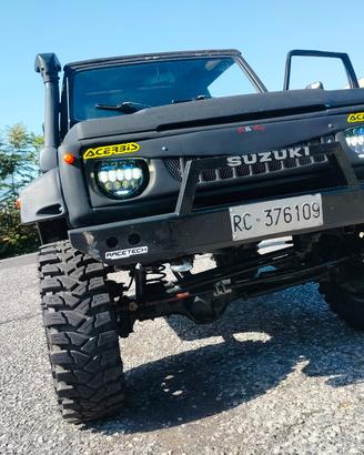 Suzuki samurai 