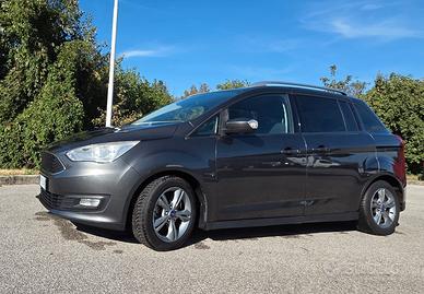 FORD C-Max 7 posti, 95cv anche per NEOPATENTATI