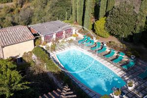 Palazzo / Stabile di 426 m² a Murlo