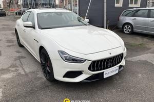 MASERATI Ghibli V6 430 CV Q4 Gransport