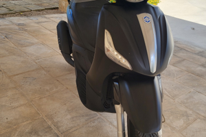 Piaggio Beverly 300