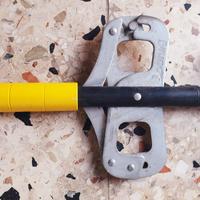 Antifurto auto blocca pedali bullock