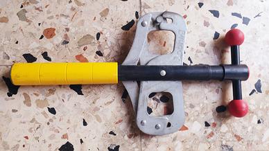 Antifurto auto blocca pedali bullock