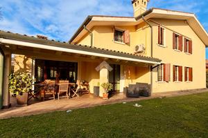 VILLA SINGOLA A SELVAZZANO DENTRO