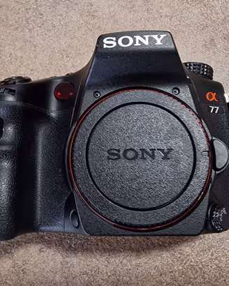 SONY ALPHA A77 + Corredo BOMBA Completo!!