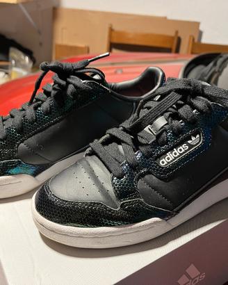 Adidas continental