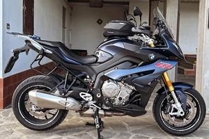 BMW S1000XR