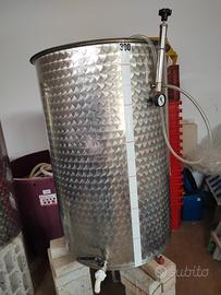 serbatoio in acciaio 