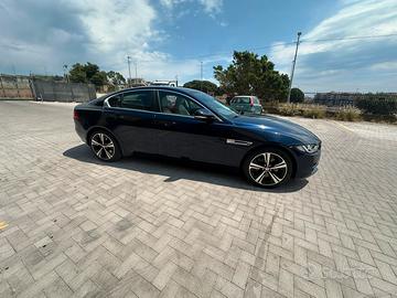 Jaguar XE 2.0D Prestige Business Edition AWD 180