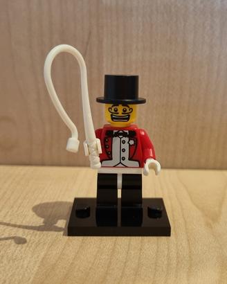 Lego minifigures series 2 Ringmaster 