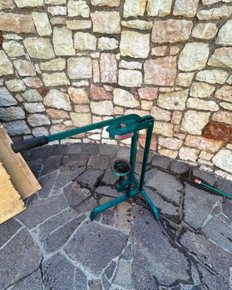 Tappatrice a leva MR Mondial