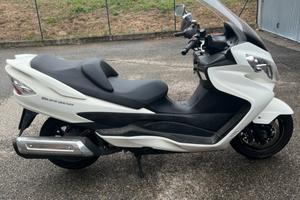 Suzuki Burgman 400