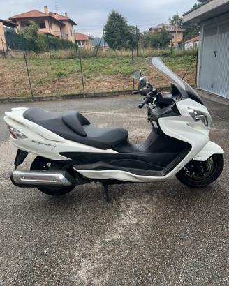 Suzuki Burgman 400