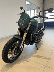 Benelli Leoncino 800 - 2013