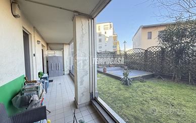APPARTAMENTO BILOCALE CON GIARDINO E DOPPI SERVIZI