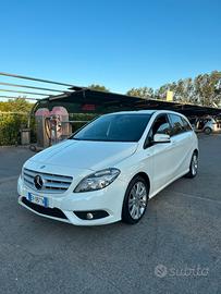 Mercedes Benz classe B200d 136cv