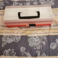 Cassetta porta esche o minuterie o cucito