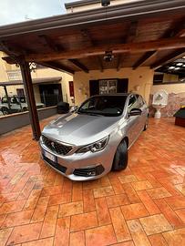 Pegeout 308 1.5 130 cv