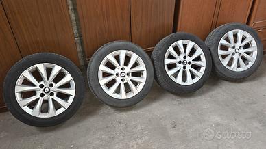 4 cerchi raggio 16 + 2 pneumatici 