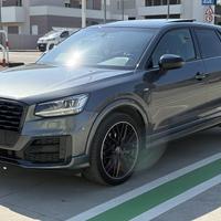 AUDI Q2 35 TFSI S tronic Identity Black