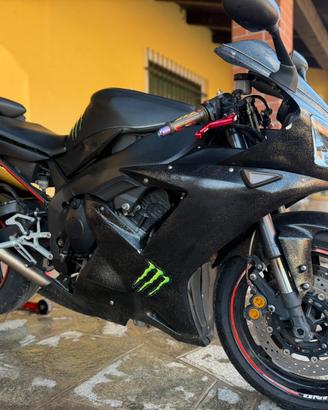 Yamaha R1