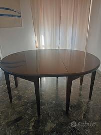 tavolo più sedie 