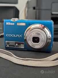 Fotocamera Nikon Coolpix S220
