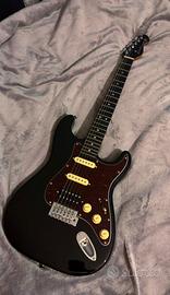 Chitarra elettrica Mooer con amplificatore