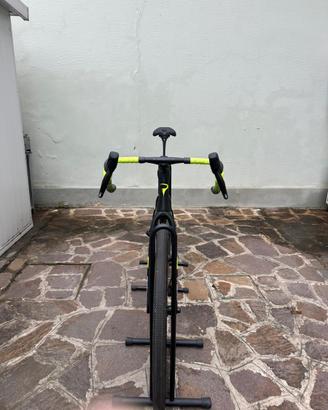 PINARELLO F9 CROSSISTA