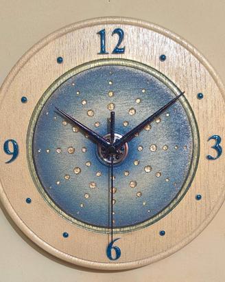 Orologio artigianale in legno da parete