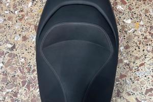 Sella originale Piaggio Beverly 300/400 2024.