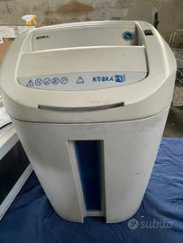 Distruggi documenti di carta