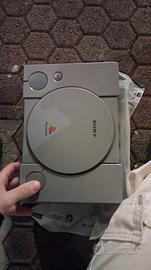 PlayStation 1 + PlayStation 2 (Prezzo Trattabile)