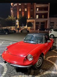 Alfa Romeo Spider 2000cc, 1982. Rossa. Perfetta.