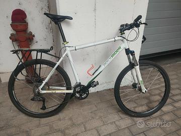 bicicletta mountain bike muscolare Rock Rider