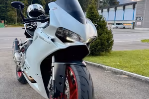 Ducati 959 Panigale bianca