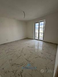 Appartamento di 110 m² con 3 locali e box auto a S