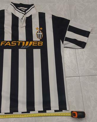 MAGLIA JUVENTUS TREZEGUET 2001/2002  NON ORIGINALE