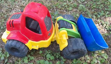 Ruspa giocattolo di plastica