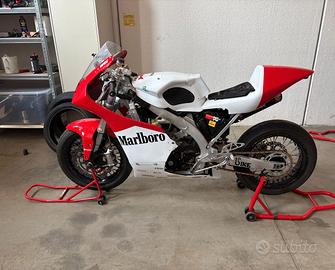 MOTO KIT 3 USO PISTA