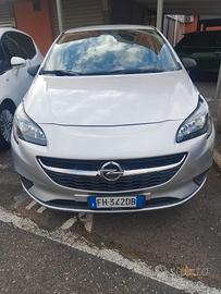 Opel corsa benzina GPL casa madre