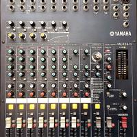 Yamaha MG 124 CX
Mixer Audio 