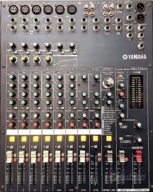 Yamaha MG 124 CX
Mixer Audio 