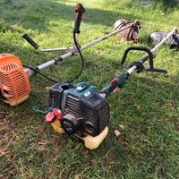 Decespugliatore a motore a scoppio