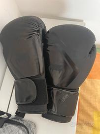 Guanti VENUM CONTENDER boxe